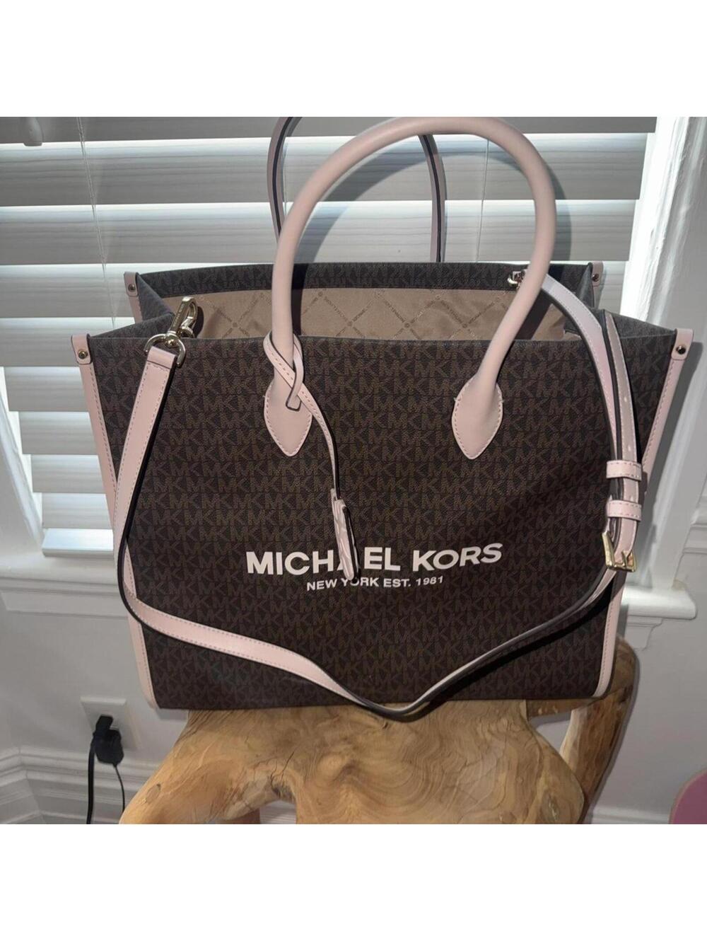 Michael Kors Mirella Large Signature MK Tote Bag